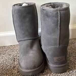UGG Short Boots